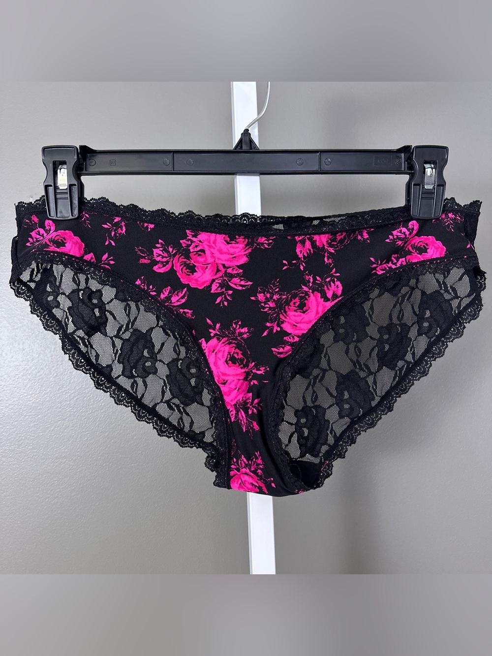 smart & sexy Black Bikini Panty Size 9 Hot Pink Floral Print Sheer Lace Back